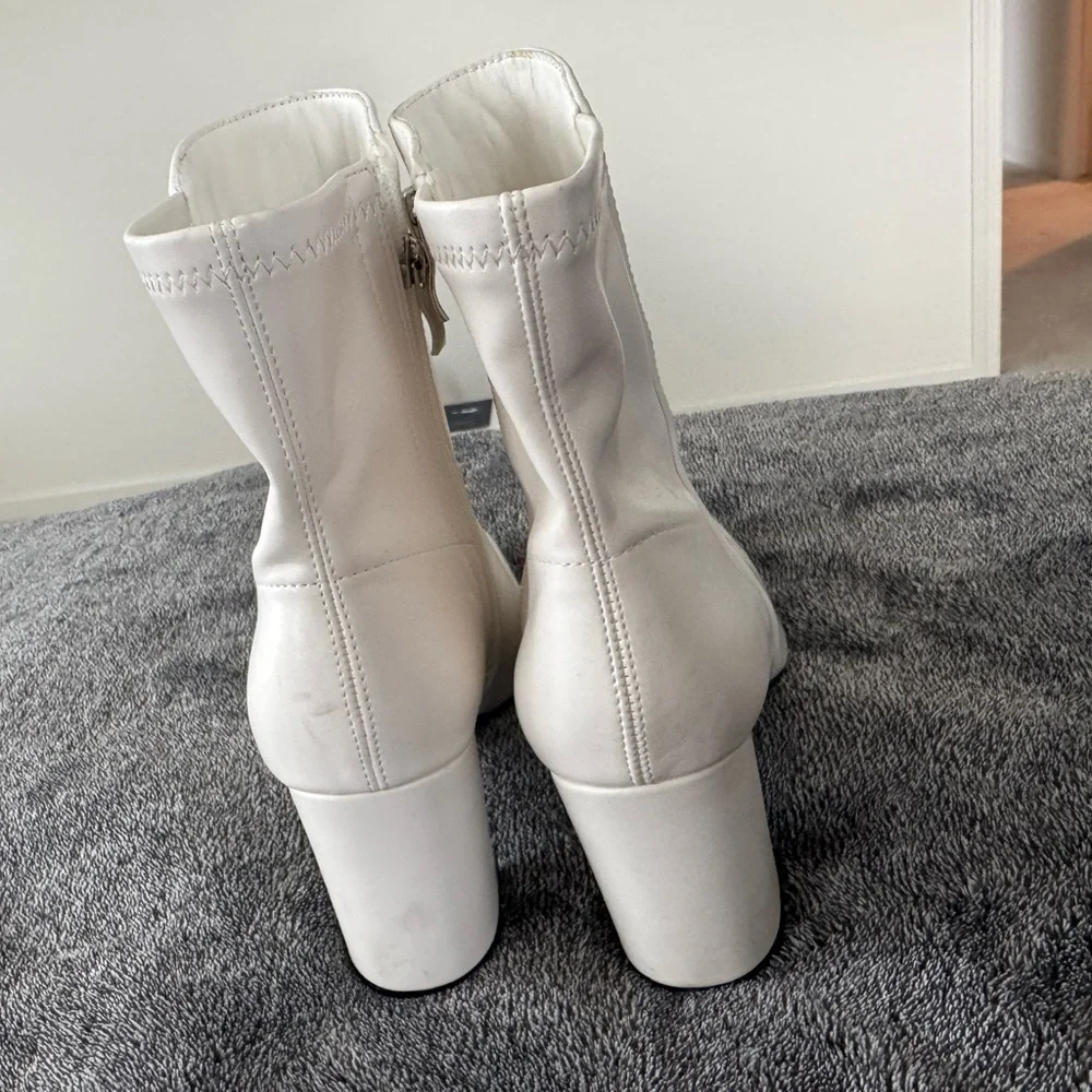 White Ankle Boots size 8 - Picture 2 of 5